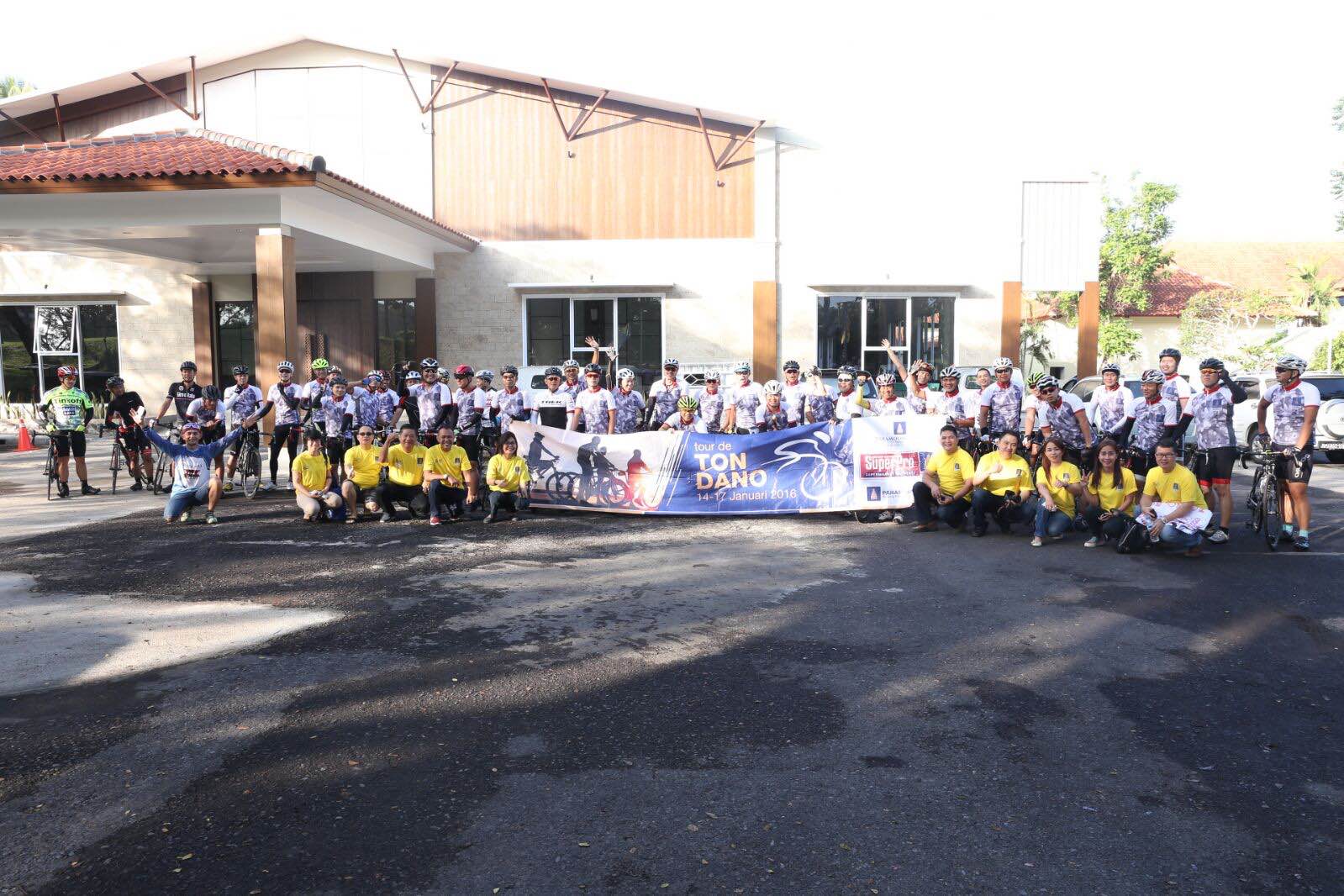 Paramount Land Gelar 'Fun Bike Tour De Danau Tour De Danau Tondano'